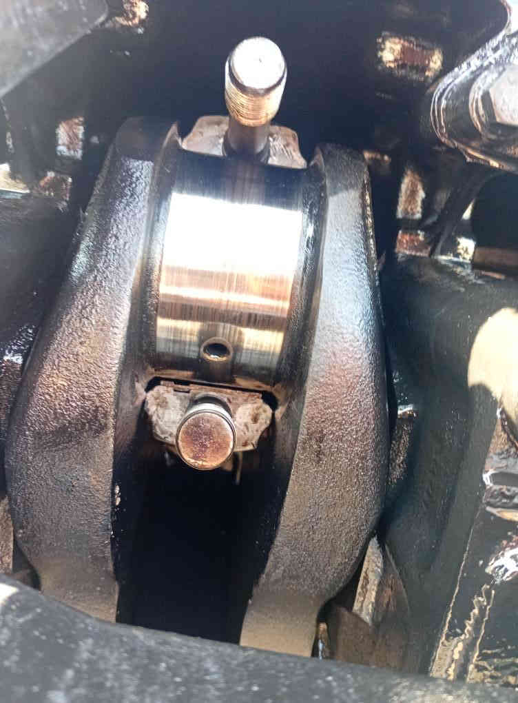 للبيع افيكو حجم ١٣٧ السعر ٨ ورقه وبيها مجال مكان المحموديه الهاتف *********** /***********
