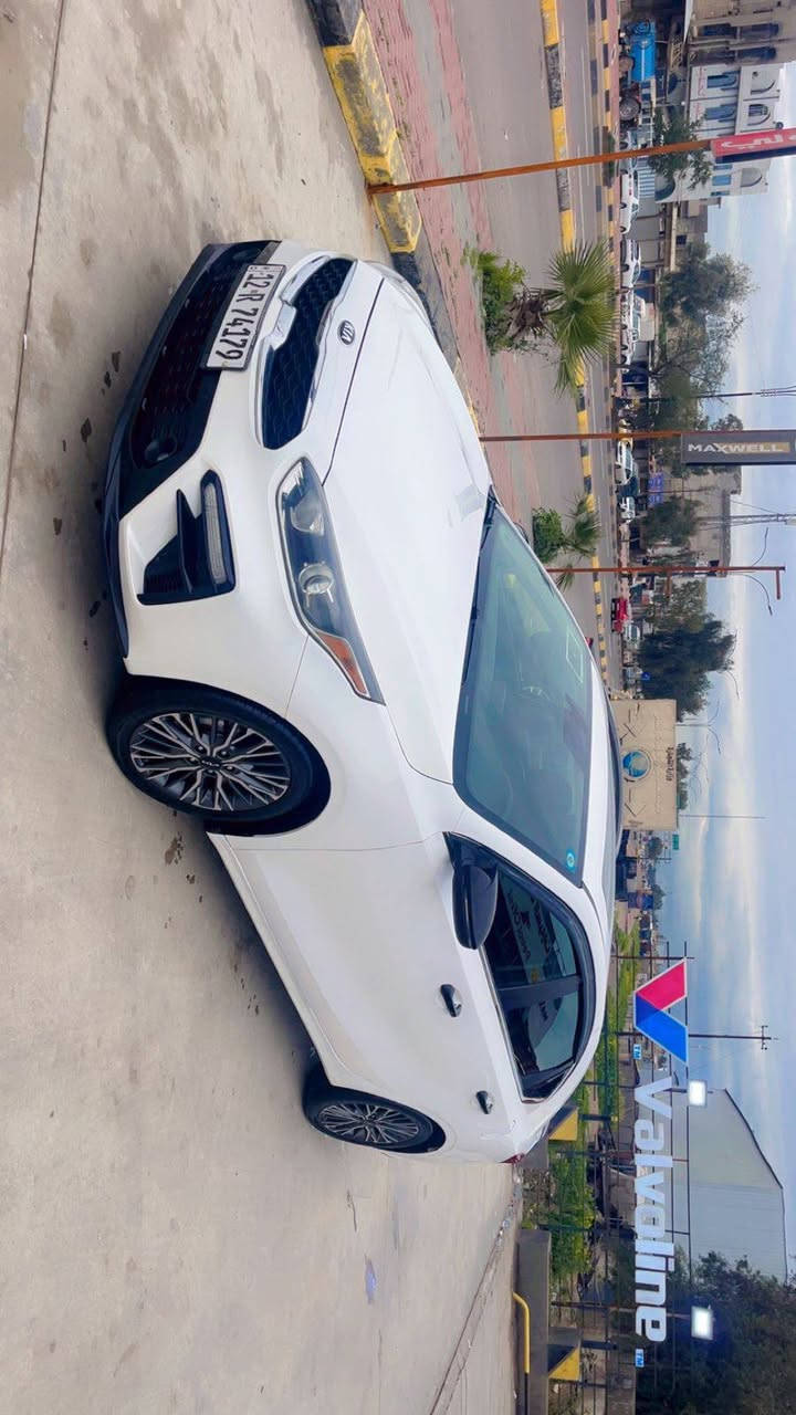 السلام عليكم 
كيا فورتي مواصفات EX معروفه مواصفاتها
ضرر قطعتين وربع باب 
باقي كلو شرط
السعر 150 وبيها مجال 
اني مكلف بلنشر باقي التفاصيل اتصل علرقم
***********
***********
