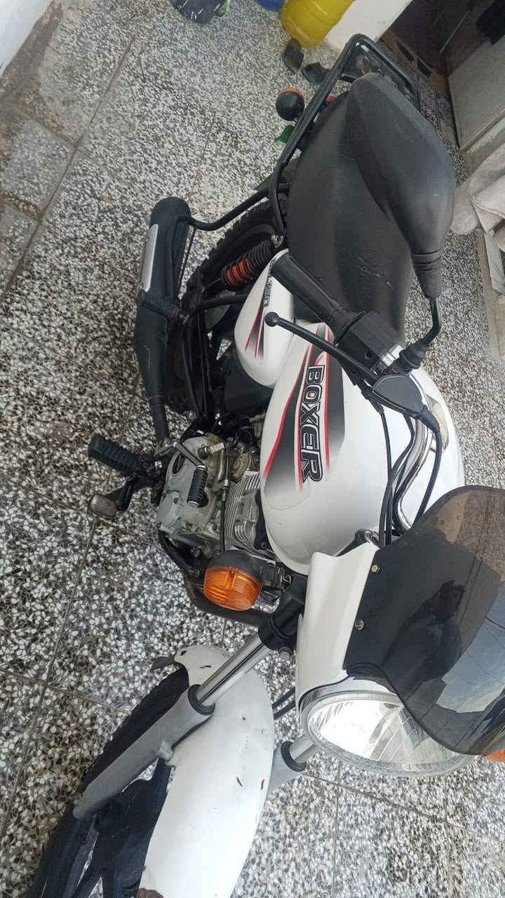 سلام عليكم مره خصة الادمن دراجه بوكسر موديل 19 اوراق كامله كمرك مدفوع دراجه فول خير من الله شلعه ومعدل اينقص مابيه يرادله بس كابريتر وكبل للشارع لين اشويه الكابريت مالته شويه تعبان تاخذه وتطلع كبل للشارع مكان بغداد الشعله سعر 750 وبيه مجال حك. جيه
رقم *********** بي بس واتساب
