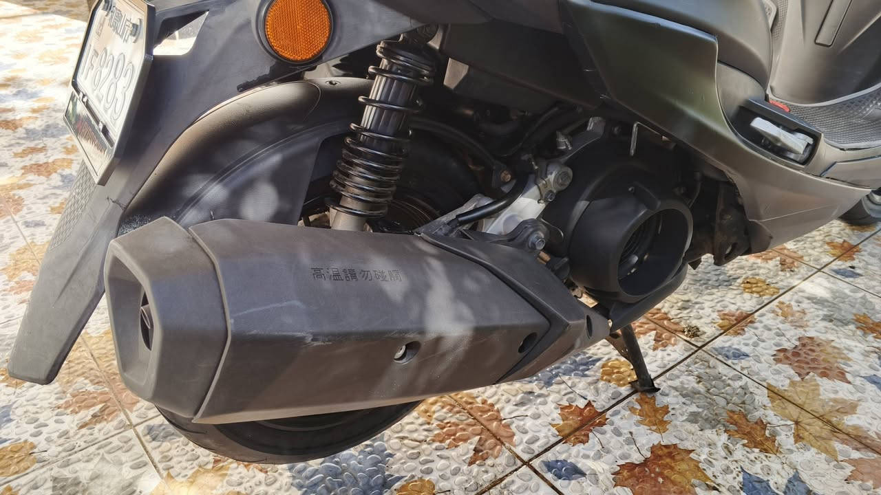 للبيع
سكنكس شمعة موديل حديث 2017 صار اربع ايام من طالعة من الحاوية السعر 11 ورقة المكان الديوانية 
*********** اتصال واتساب
