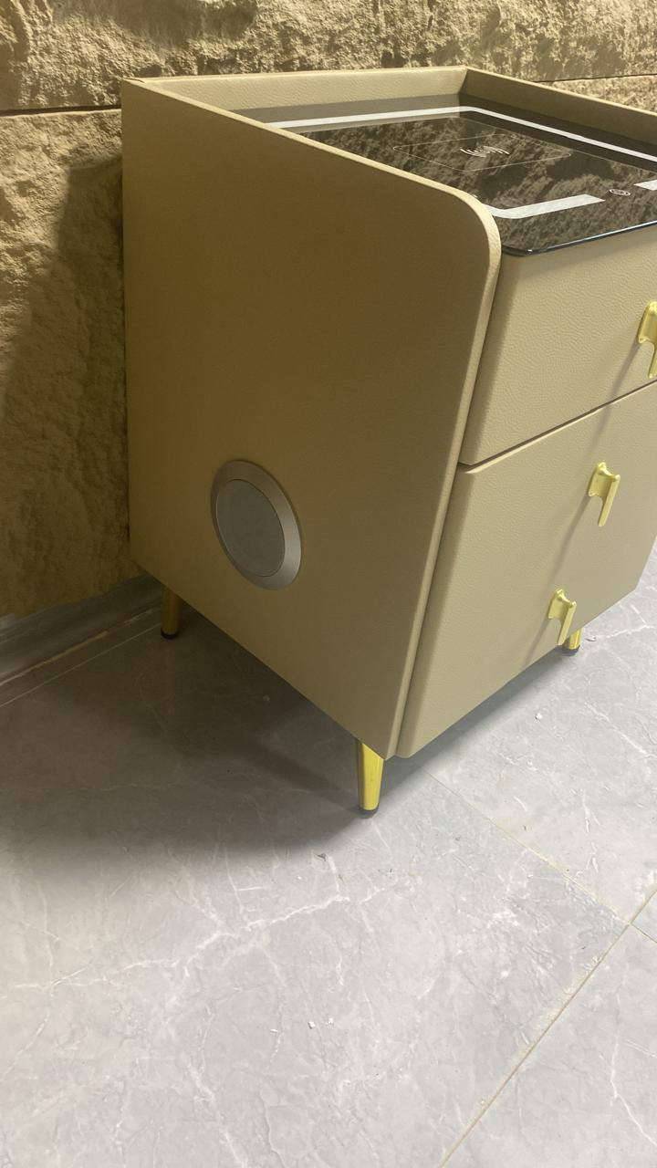 كومدي قاصه يحتوي شاحن 
واير لس امبي ثري بلوتوث سماعات و يواس بي. ويواس بي بغداد, العراق


**إذا كنت صاحب هذا الإعلان وتريد حذفه لأي سبب، رجاءا أرسل رسالة إلى الدعم الفني**