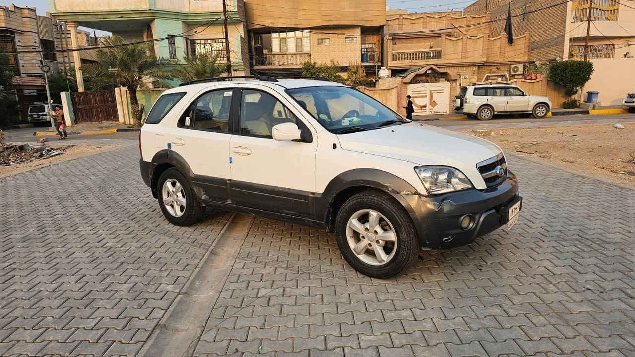 سورنتو 2009 خليجي رقم اربيل تريد مداور تريد وكالة الكردي موجود بالخدمة
السيارة مامكفولة بيها طخات وصبغ محرك وكير وتبريد وتدفىة حدادية لغود تكم كله مكفول بيها فحص جهاز
 السعر 85 بي مجال للطيبين 
مكاني كربلاء الاتصال على الرقم ***********
