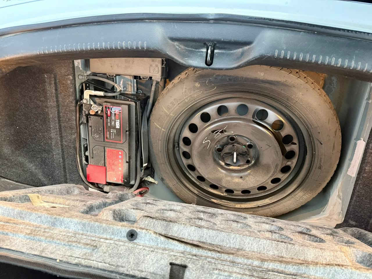 السلام عليكم
اوباما 2016 حاويه 

سياره كفاله من الكص والضربه والسرقه

للبيع فقط 

تخم تاير حداده جاهزه

كواتم بيهه 

مواصفات C برده كهرباء ستيرن كهرباء

للاستفسار ***********
