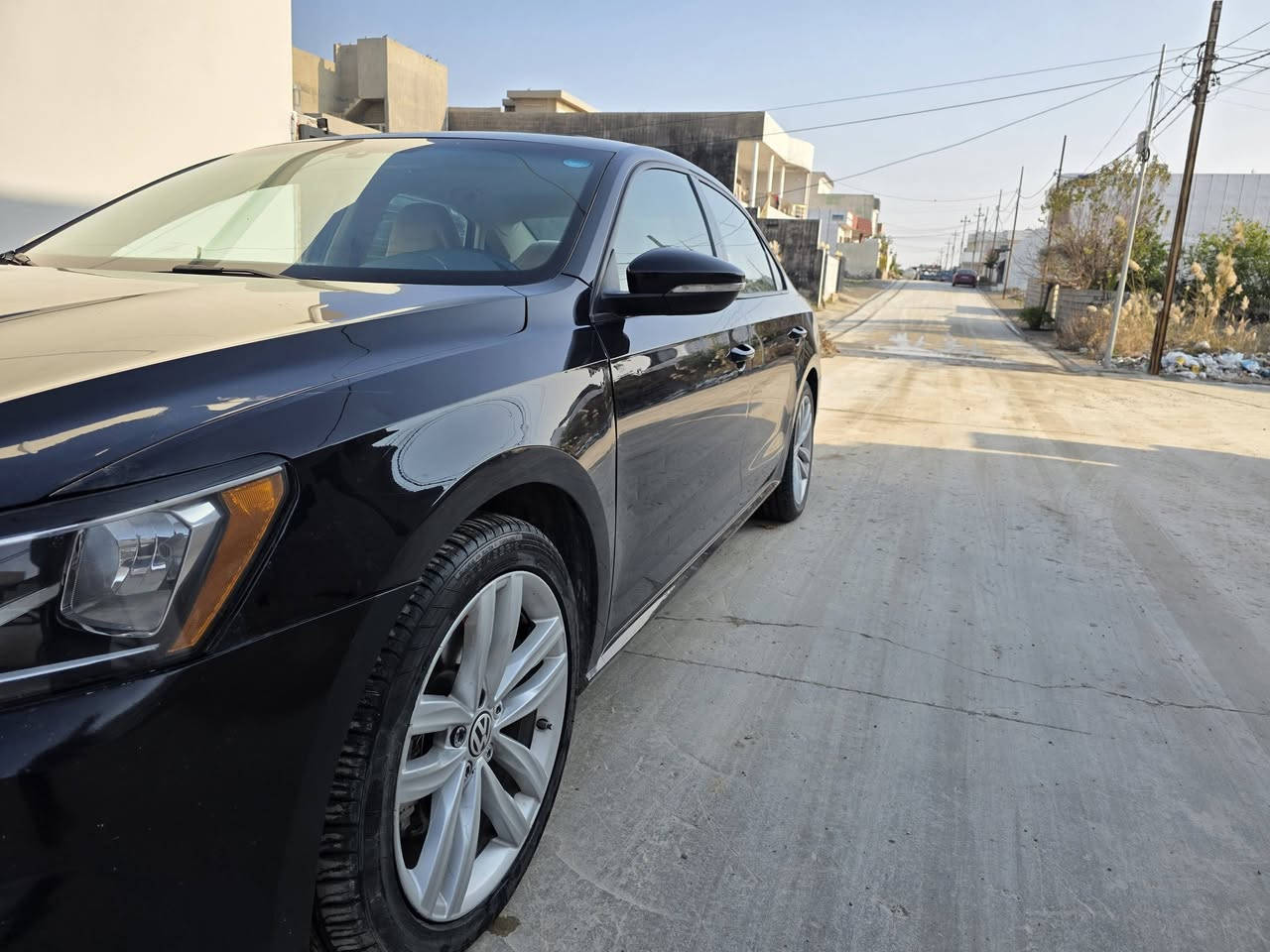 فولكس واكن  باسات 2019 وارد امريكي ملكي لون الدواخل اصفر..رقم اربيل الدولي بدون ارباك الخلف والامام كبس.  وبٲسمي سنويه جديده وبيه بطاقة بنزين كير محرك كله شرط.المحرك تنقص دهن شويه.
الضرر بيه باب سكن الامامي في امريكا بدون دواخل وجاملغ الخلف‌ي طرف السايق فقط الخارج بدون دواخل
 • المحرك: 2.0 TSI توربو اقتصادي وقوي
 • ناقل حركة أوتوماتيك 
 • نظام دفع أمامي
المواصفات
ْْ۰رادار جميع الاطراف وتوقف ذاتي
۰مانع تزحلق
 • سلايد
 • شاشة وسطية تعمل باللمس
 • كاميرا خلفية
 • مقاعد أمامية مدفأة
 • حساسات خلفية
 • بلوتوث / AUX / USB
 • نظام صوتي قوي
 • إطارات بحالة ممتازة
 • نظام تثبيت سرعة 
 • مرايات مع إشارات LED
السعر:146
مكان السياره:كركوك

📞 للاستفسار
اتصل / واتساب: ***********
***********
