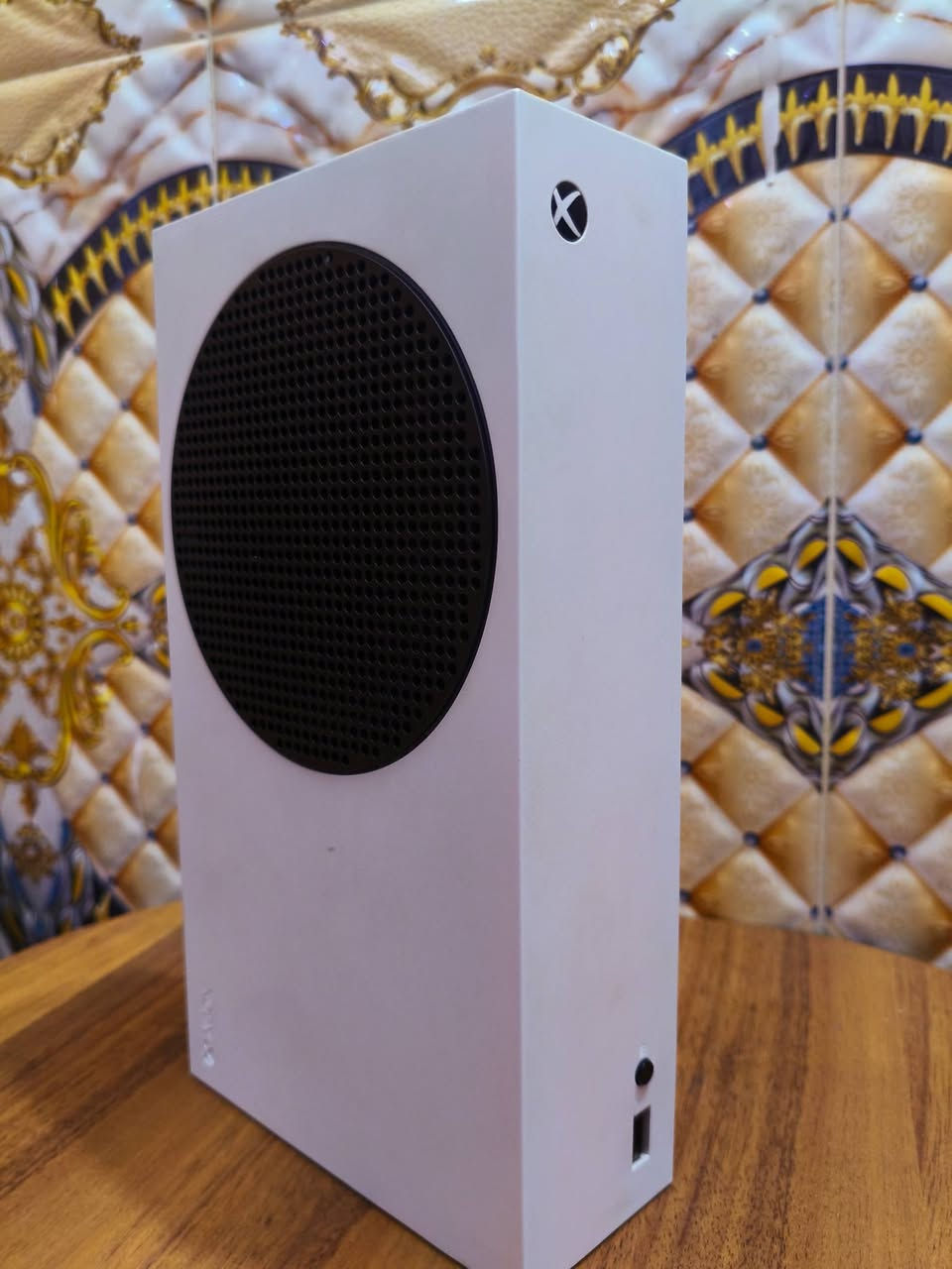 📍 اكسبوكس سيريس اس - xbox Series S 
- السلام عليكم اكسبوكس سيريس اس 512gb
🔵 الجهاز نظيف جدا وماداخل صيانة ومامفتوح ولامصلح 
🔵 اصدار 22
🔵 120Fbs + يحتوي على 15 لعبة قويه
🔵 ووياه ups 850v 
🔵 هارد ADATA 1Tb شركة معروفه لهاردات
🔵يحتوي على جوستك الاكسبوكس الاصلي + جوستك كيم سير الاصليه
🔵 وياه كيم باس شهر التمت اعلى فئة
🔵 ويه جميع ملحقاته من باكيتات والوايرات 
🔵 الجوستك وياه بطاريه الاصلية وكيبل شاحن
الجهاز امانة تاخذه كلشي مابي اي خلل وكدامك نظافته 
كل هذا بسعر 450 الف 
مكاني الانبار فلوجه


**إذا كنت صاحب هذا الإعلان وتريد حذفه لأي سبب، رجاءا أرسل رسالة إلى الدعم الفني**