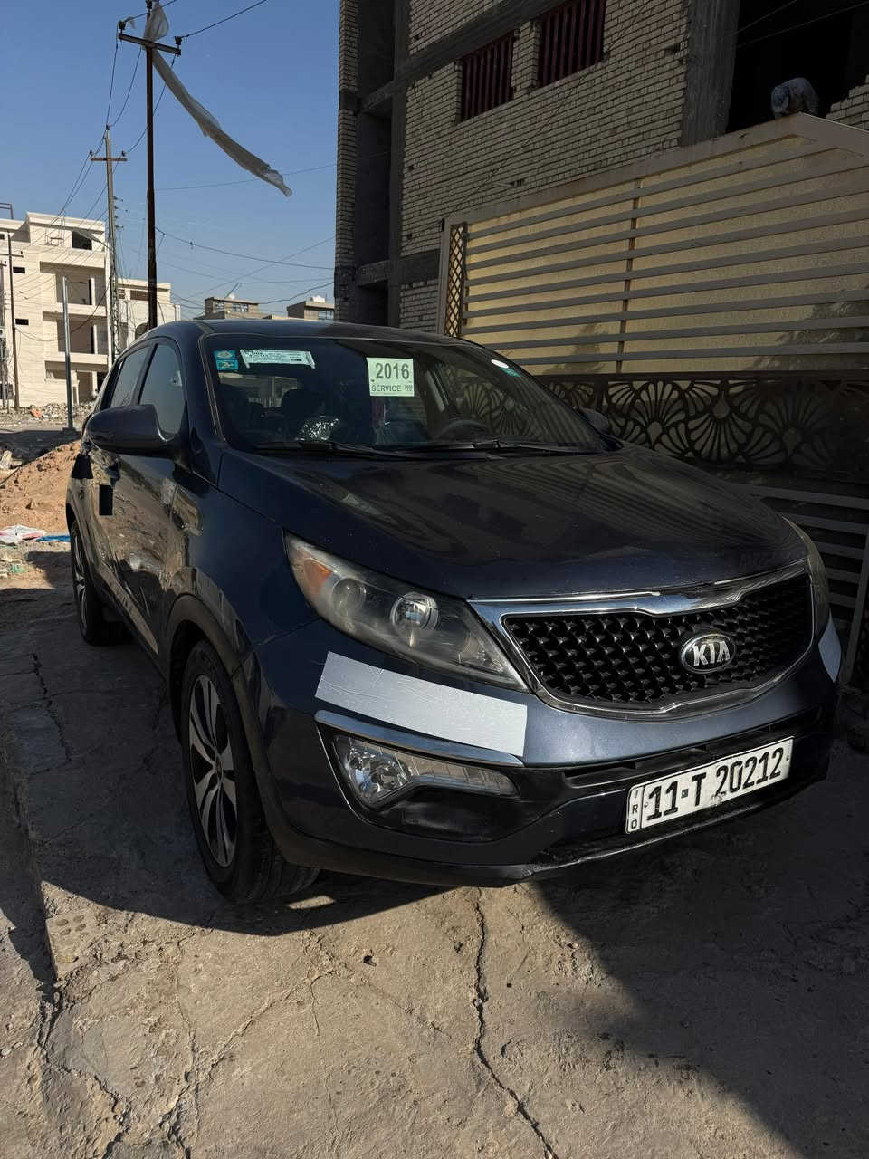 السلام عليكم عندي سبورتج موديل ٢٠١٦للبيع وارد امريكي السياره حادثها قطعتين باب السايق والي بصفه السياره خير من الله محرك 2400gdi شاشه كامره فول تحكم ستيرن وتبريد منضومه جديده
رقم السياره حلو وتحويل مباشر مكان السياره بغداد المنصور للاستفسار:***********
السعر ١٣٢ وقابل للتفاوض.
