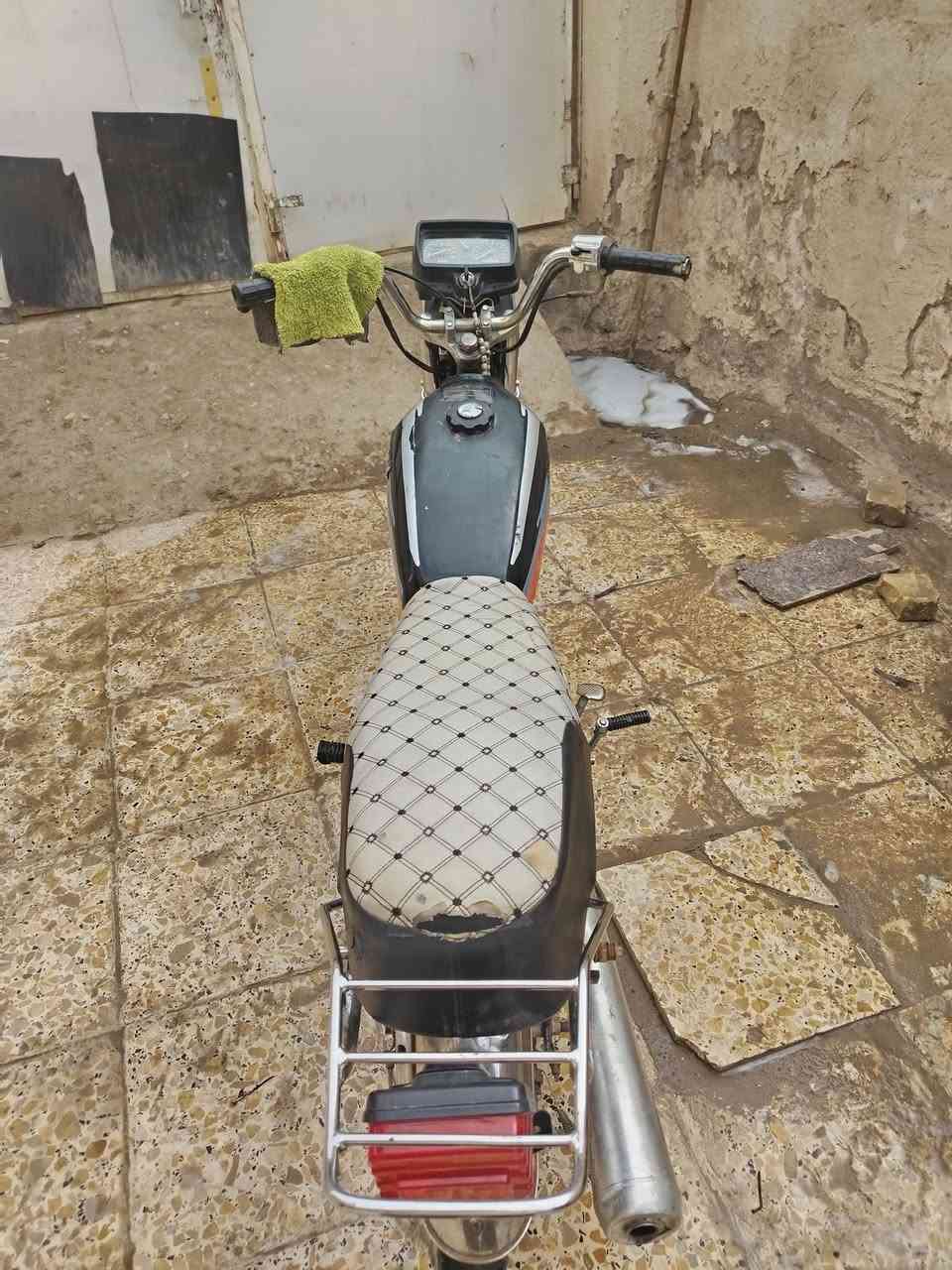 سلام عليكم دراجه اربعه كير ارشه مديل 14اوراق اصولي محرك  جديد مكان كوت سعر 450وبيهه  استفسار ***********
