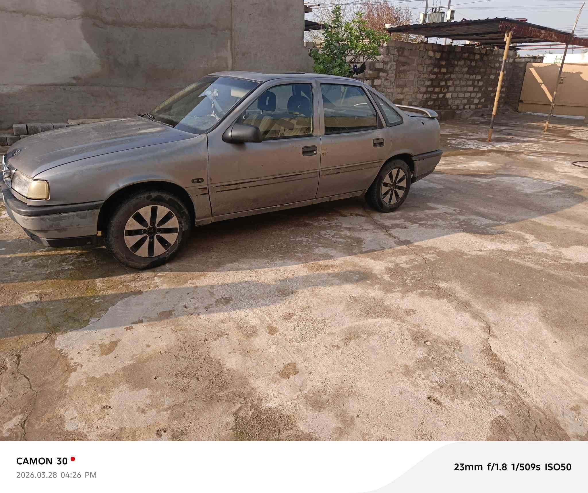 فكتره ١٨ رقم لماني سنويه ٢٩ مكينه كير شرط طخم تاير والباقي كدام العين ***********
