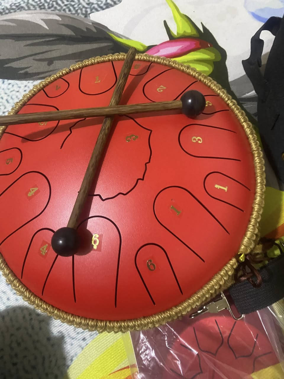 طبل لسان وهو آلة موسيقية قرعية تُستخدم غالبًا للتأمل والاسترخاء. والديكور
السعر ٢٥


**إذا كنت صاحب هذا الإعلان وتريد حذفه لأي سبب، رجاءا أرسل رسالة إلى الدعم الفني**