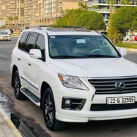 لكزز LX570 2014— اللون أبيض ماشة 152 ألف فقط السيارة نظيفة ، بدون صبغ ...