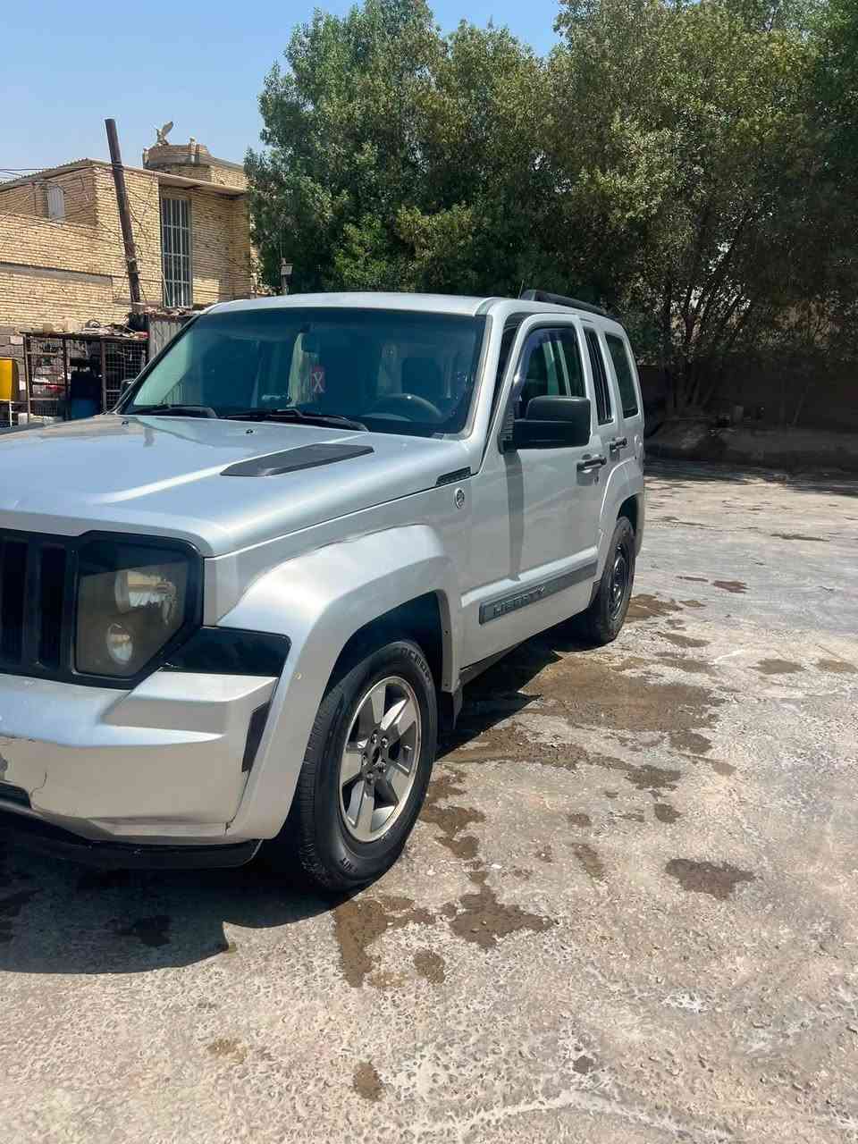 جيب لبرتي 2008

بيهه اربع بوب من تريشه وجوه ابيع حزام 

راديتر جديد ماء احمر 
تايرات امامي جدد خلفي نضيفات
تبريد ثلج شرط  منضومه جديده حته كمريسر جديد
3 مراوح 

لا حماوه ولا يفصل تبريد 

سنويه بسمي 2029

مكانها الكراده 

***********

سعر 68 بيهه مجال بسيط
