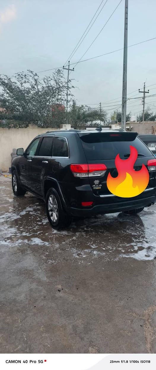 جيب لاريدو 
فول مواصفات للاخير 
2016
بانوراما 
شفتات 
تحكم ستيرن 
تشغيل عن بعد 
6 سلندر مكينه 3600
سيارة كفاله عامه من الكص والسرقة ولانتر بول وكفاله من الصبغ 
كفاله للاخير 
السيارة جاهزة للاخير 
السعر 130 
مكان السيارة البصرة 
***********
