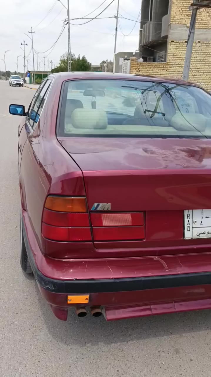 السلام عليكم BMW رياضي 520i .موديل 95      سياره فول مواصفات بجم عريض محرك 525مسكر عدل  فانوس كير عادي تخم تاير جديد كشنات جلد  بيه سلايت سقف ما بيه قطرت خياس سياره نضيف كلش رقم انبار بسمي مشروع وطني كامله من كل النواحي تبريد قطعتين شاشه سحب ما تخسر عليه ربع دينار العنوان واسط قظاء الحي السعر 75للتواصل ***********
