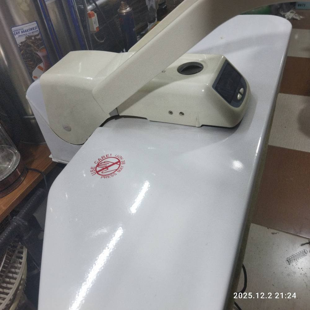 اوتي بخاري مال باله حجم كبير شغال شرط الفحص مستعمل نضافه كما موضح بالصورة السعر 85 عنواني اربيل داره توو يوجد توصيل داخل اربيل فقط حسب المناطق أربيل, العراق


**إذا كنت صاحب هذا الإعلان وتريد حذفه لأي سبب، رجاءا أرسل رسالة إلى الدعم الفني**