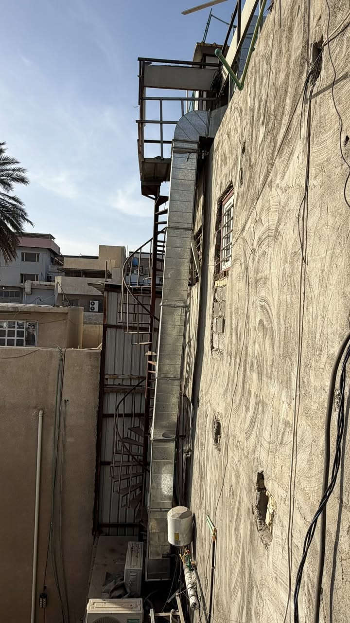 دكتات ارتفاع 10 مستر مع مفرغه هواء.  تانكي عدد4  استخدام قليل


**إذا كنت صاحب هذا الإعلان وتريد حذفه لأي سبب، رجاءا أرسل رسالة إلى الدعم الفني**