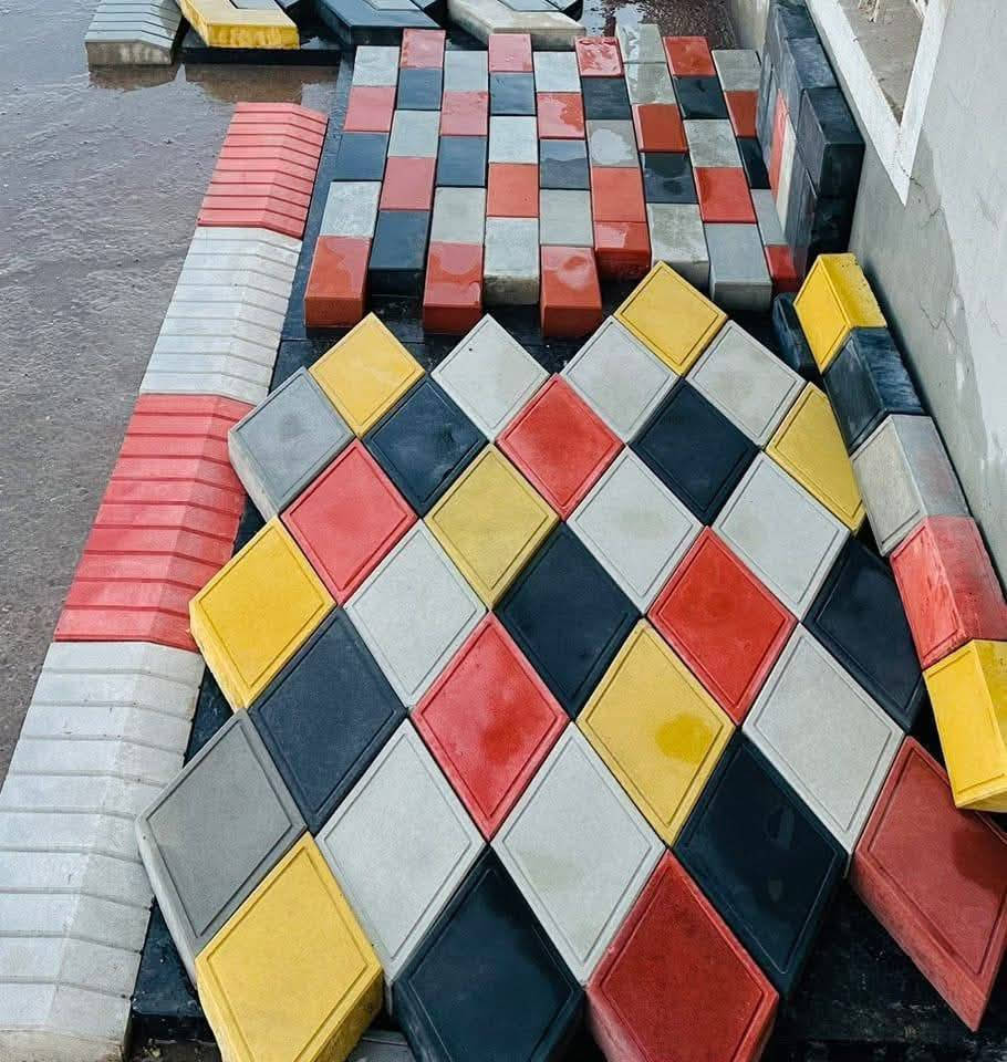 سلام عليكم كادر عمل مقرنص
مستعدين لعمل كافة انواع المقرنص الثريدي والشمالي 
يوجد لدينا تجهيز كافة المواد والارصفه والساقيه والمقرنص 
***********
