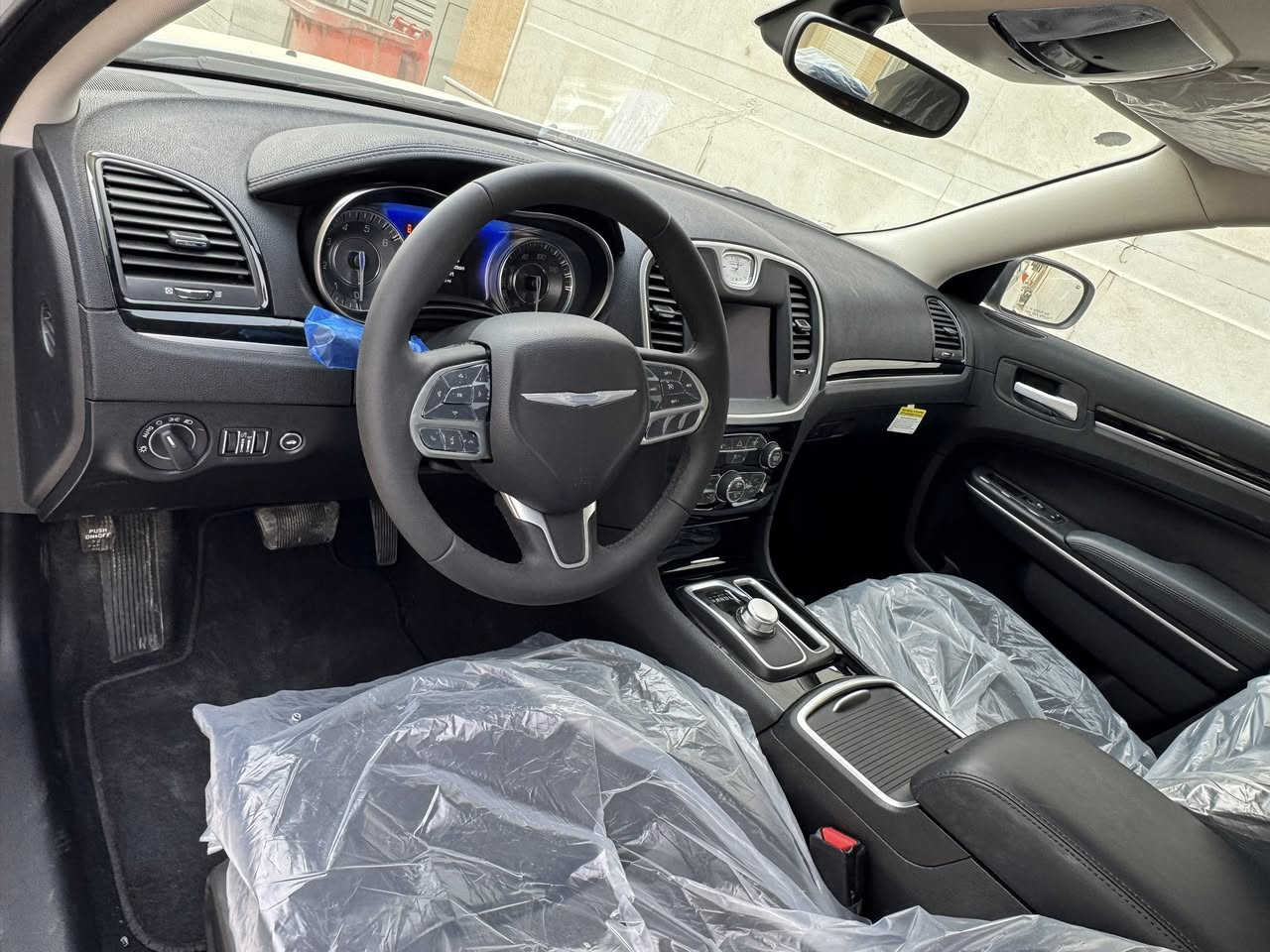 كلايسلر 2023 تورنك 

ماشيه 3000 زيروو زيروو جديده جديده كلش
رقم بغداد 
مداور ثاني يوم
كفاله عامه كفاله عامه  من الصبغ ومن البارد
كفاله من كلشي 
مكاني ناصريه الاداره المحليه
***********
