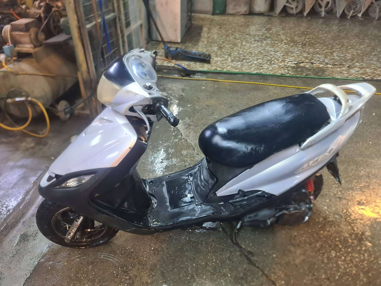 السلام عليكم ماكس ١٤٠  نضيفه  حيل  وارق  موجده  مكاني الشرطه الخامسه سعر ٣٢٥ وبيه مجال


**إذا كنت صاحب هذا الإعلان وتريد حذفه لأي سبب، رجاءا أرسل رسالة إلى الدعم الفني**