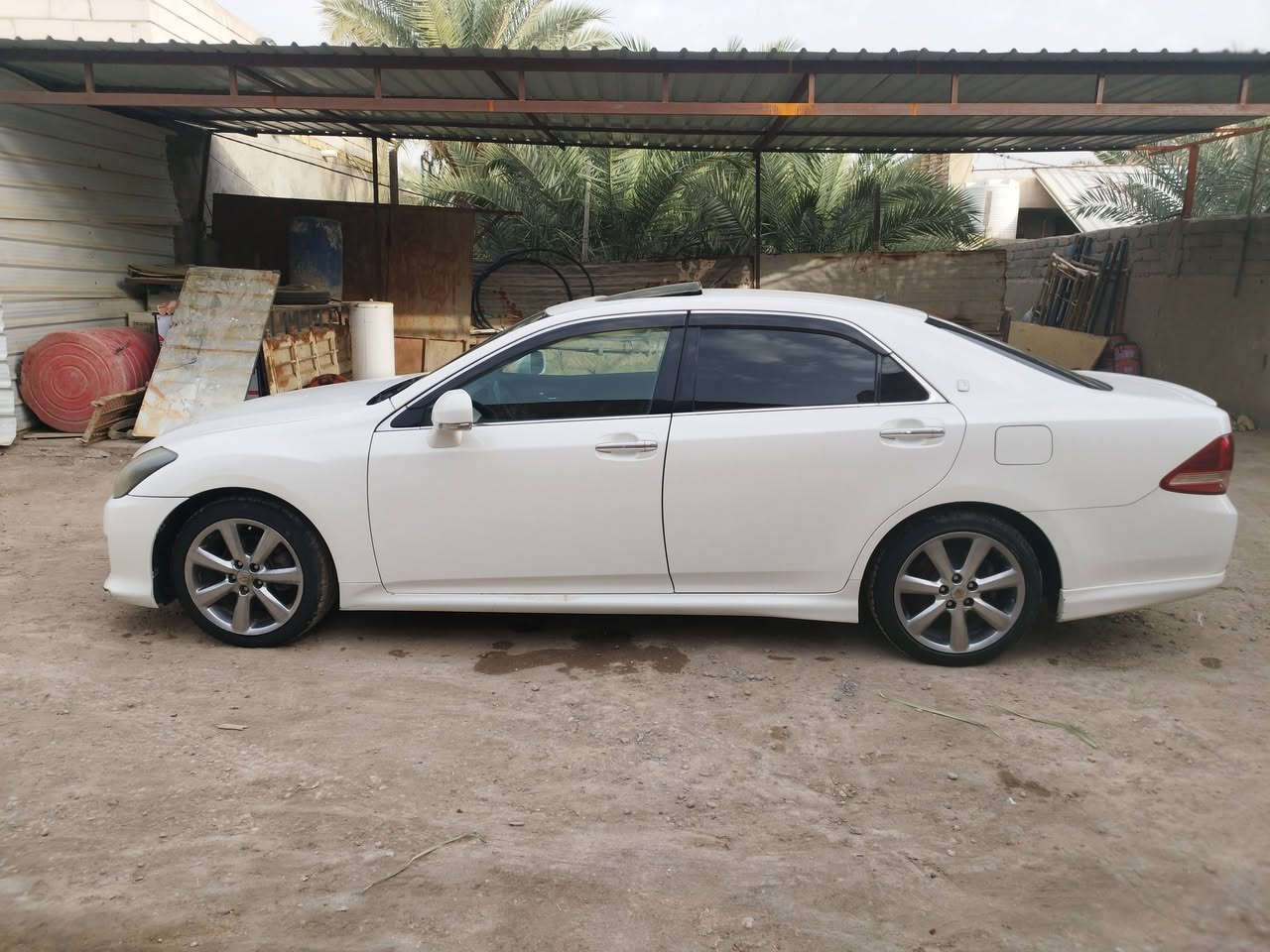 سلام عليكم
حوته الموديل 2009
موصفت فول 
محرك سته سلندر 
مكان ذي قار سوق الشيوخ 
السعر 75 ورقه 
الرقم ***********
