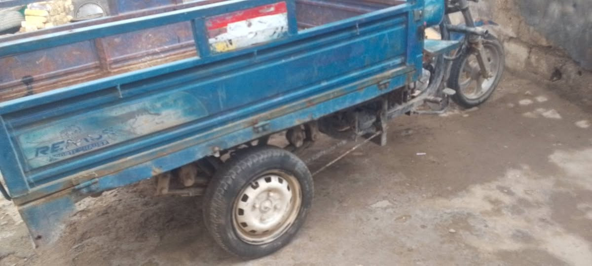 ستوته جمره للبيع كلك شراي يجي خاص مكاني سماوه *********** والي يريد يتصل هاذا رقمي
