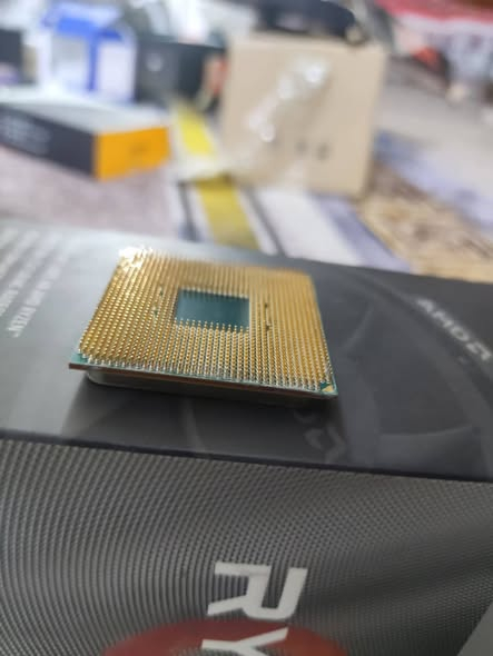 شبابنا الطيبة 

معالج RYZEN 3 3200G

لمنصة AMD

AM4

يحتوي على كرت مدمج 

السعر 50


**إذا كنت صاحب هذا الإعلان وتريد حذفه لأي سبب، رجاءا أرسل رسالة إلى الدعم الفني**