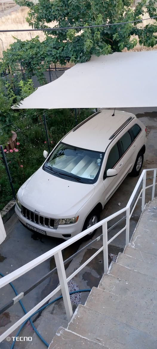 جێب لاریدۆ 
مۆدیل 2011
دەبڵ اکسل
دبڵ گێڕ
6 بستۆن
تحدید سورعە
سارد و گەرم بەشەرت
کارابایی بەشەرت
گێڕو مەکینە بەشەرت
مەکینەی نەکراوەتەوە
سەنەوی بە ناوی خۆمەوە
هەزە و سەنەوی نوێیە
قەترە بۆیاخی نی دەعمی بۆ دەعمی بەشەرت
*********** السليمانية, العراق
