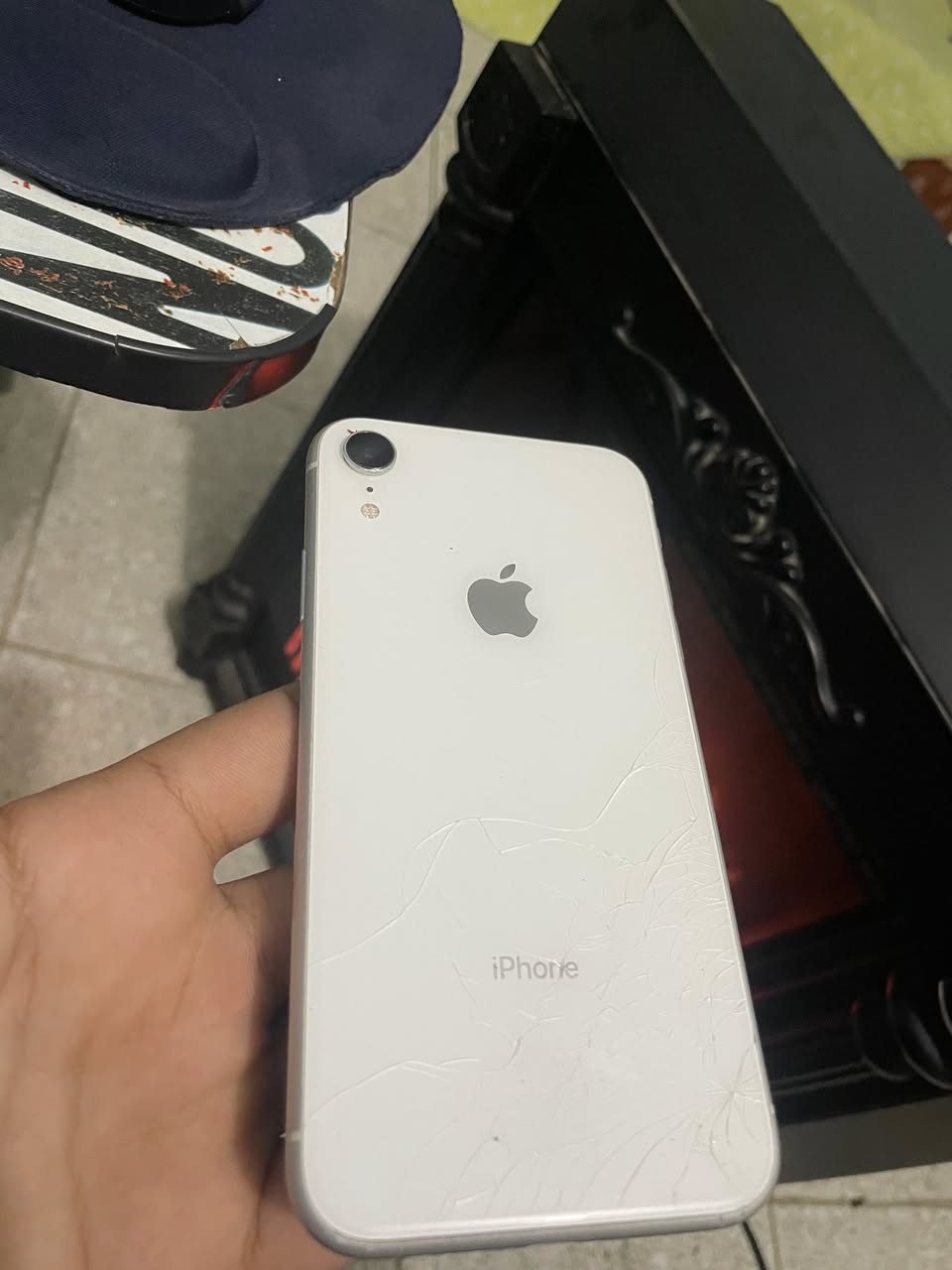 ايفون xr مبدل شاشة  فقط وضهر مفطور  رايدة 140
***********
