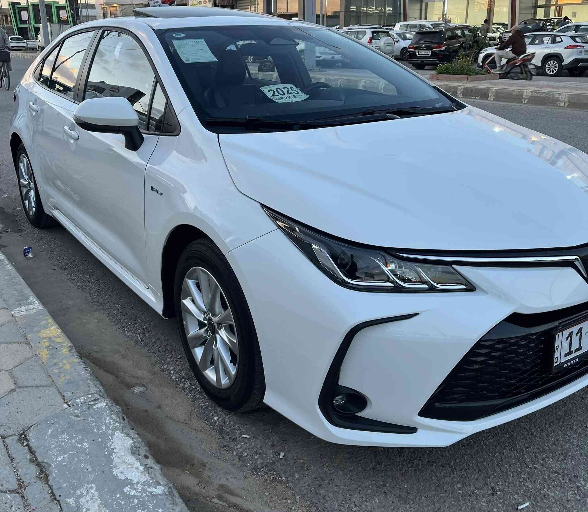 كورلا خليجي هايبرد فول 1/1
رقم بغداد 
موديل 25
محرك 1.8
قياده ذاتيه   تحديد مسار   توقف ذاتي   مثبت سرعه 
شاشه تدعم الكاربلي 
ثلاث وضعيات قياده 
داخل جلد اسود 
ماشيه 10 الف 
كفاله عده شخط اصبع فقط 
باقي كفاله 
•••
السعر خاص 
***********
مكان السياره رمادي
