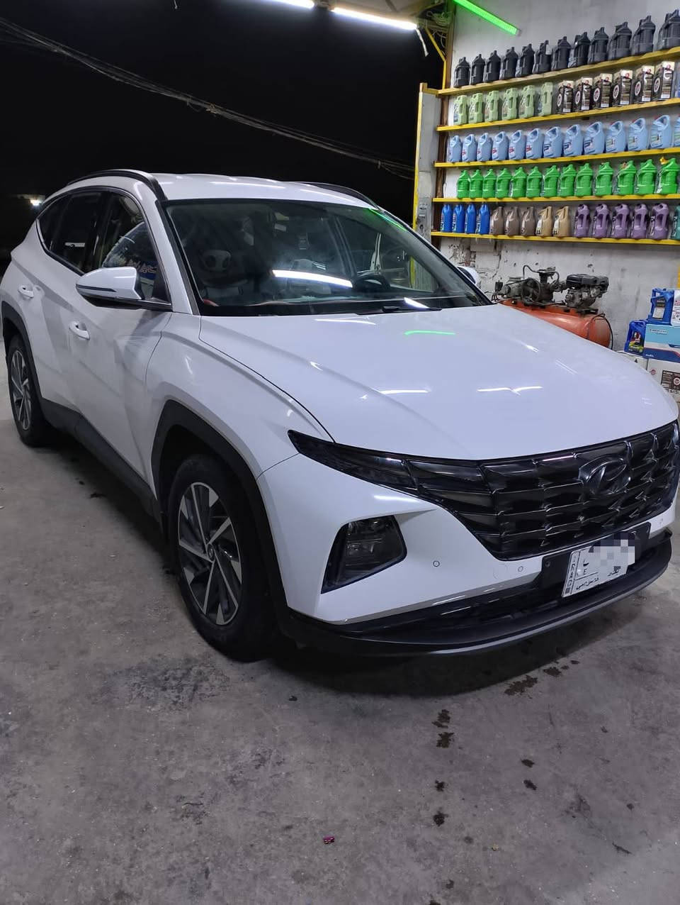 السلام عليكم توسان أو Tucson
خليجيه السياره مكفوله 
بس طخه بسيطه
عنوان كربلاء 
مواصفات معروفه بصوره
موديل 2023
ماشيه 21 الف 
بيها بس هاي الطخه ومامصلحه
السعر ٢٢٠ وبيها مجال 
***********
***********
اتصل صاحب السياره وتدلل مكلف بنشر فقط فقط كربلاء, العراق
