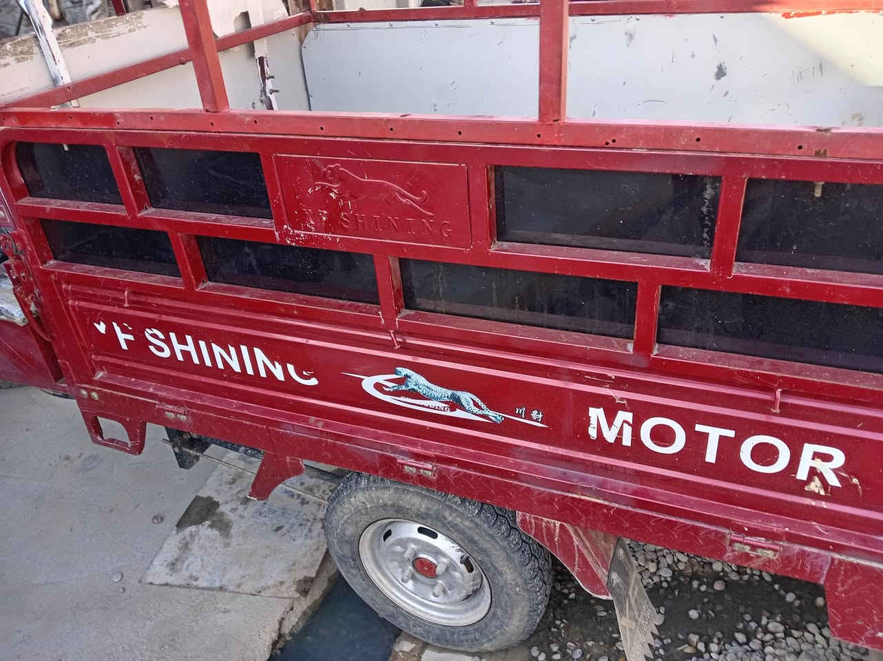 سلام عليكم ورحمة الله وبركاته شباب ستوتين للبيع وحده الفين ٢١ وثانيه ٢٥ اسعر عل رقم ***********
