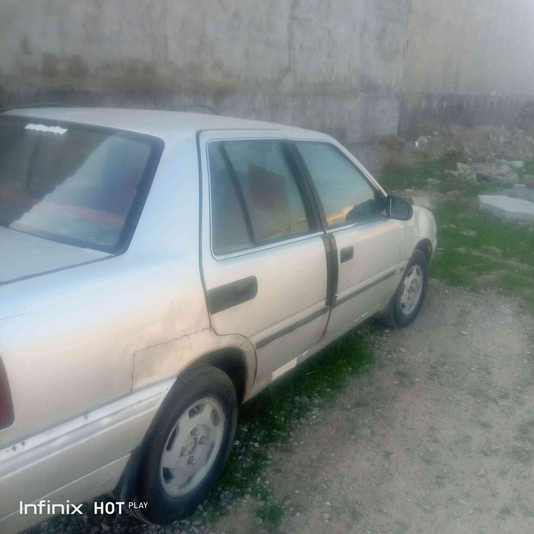 اكسيل موديل ٩٣ كير مكينه مكفولات تخم تاير شكلها الي بالصوره السعر 22 ورقة وبيها مجال رقم ***********
