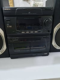 مسجل وسماعات اثنين من شركة Aiwa اليابانية إصلي يحتاج الى محاولة 110 وا...