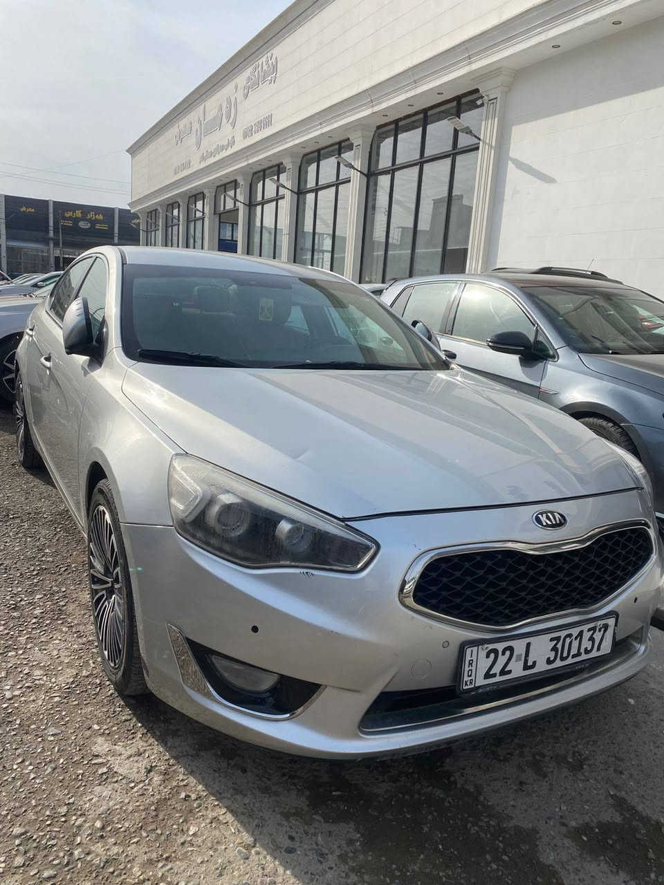 كيا كادنزا موديل 2014 خليجي ترهم مراوس ب كيا فورتي او النترا 
سعر 135وبيه مجال بيه قطعه وحدا جاملق
جه السايق فقط مواصفات فول
عده فتحه كشنات جلد+كهربائي
مري شفط كشنات تدفئة تبريد
نضام يكو سبورت شاشه يباد
كامره خلفيه دواره حساسات
خلفيه تحكم خلفي قطعتين تبريد
وبعد بيهه هواي مواصفات
مكينه سته 6سلندر 3500 مكينه
وكير مكفولات حداديه جديدهه
تخم تاير جديد تبريد شغال ثلج سياره جديده وجاهزه وأي نقص
مابيهه رقم اربيل سنويه لل 27
مكان سياره انبار رمادي ***********
*********** الرمادي, الأنبار
