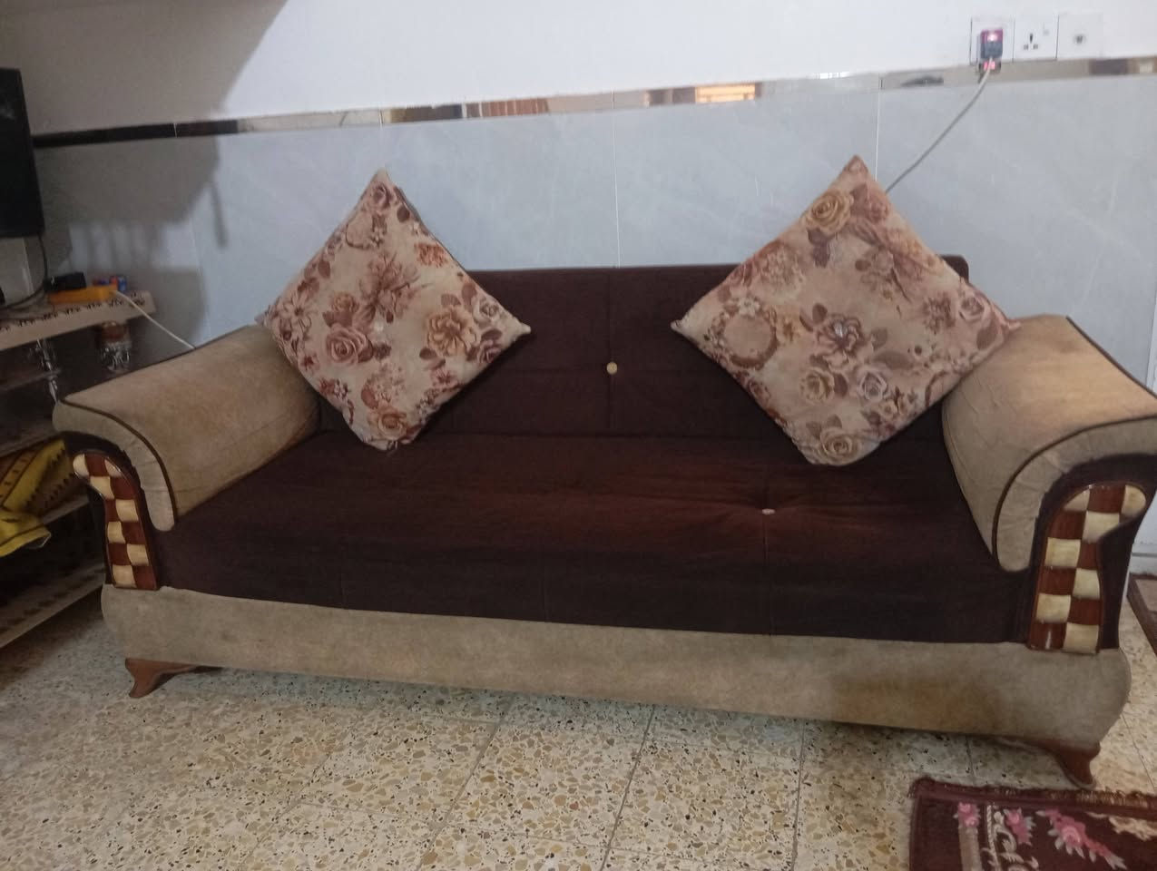 قنفات وميز شاشه 150


**إذا كنت صاحب هذا الإعلان وتريد حذفه لأي سبب، رجاءا أرسل رسالة إلى الدعم الفني**