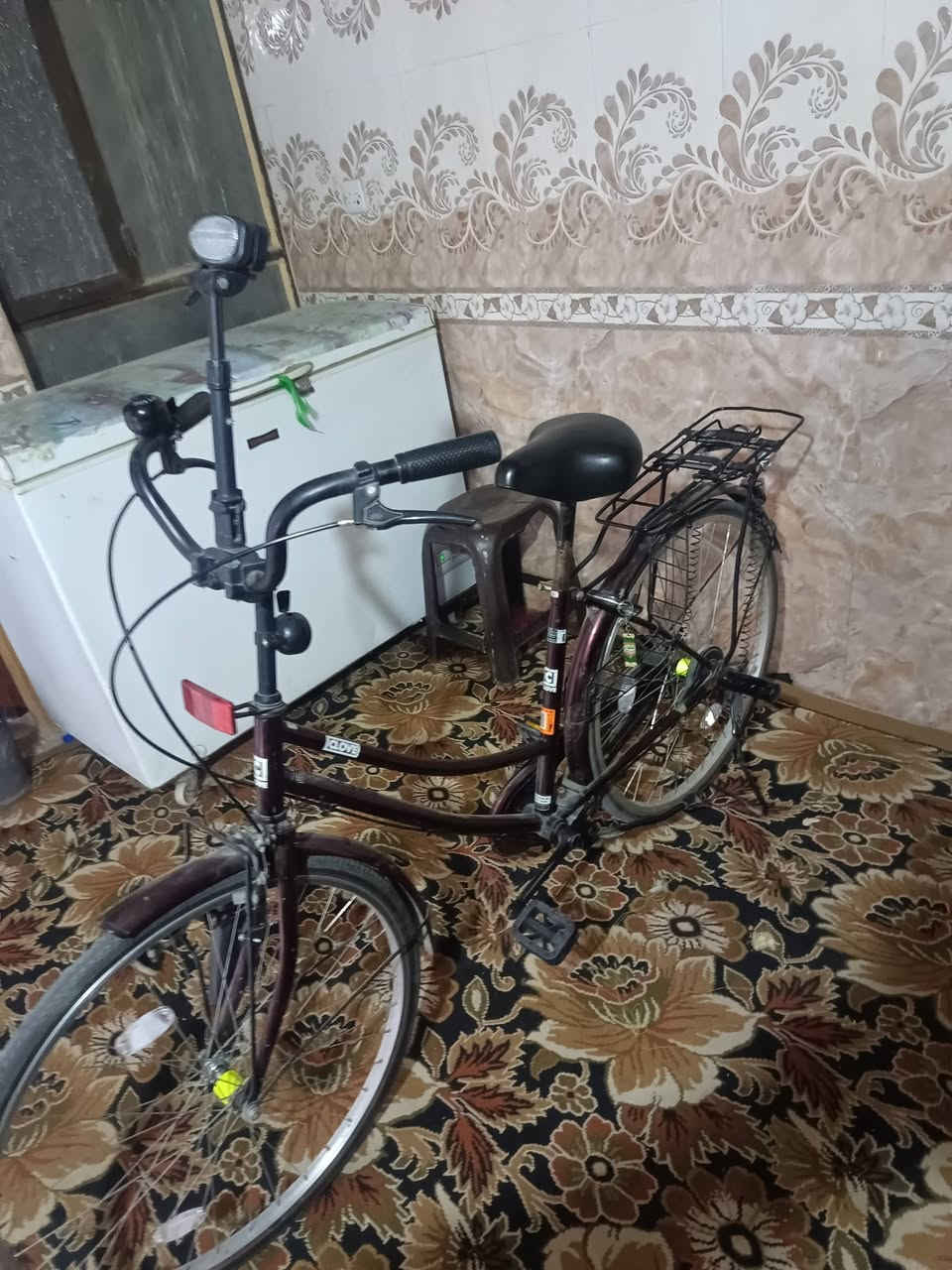 البيع سعره ١٢٥ مكان كربلاء مستشفى الكفيل رقم ***********
