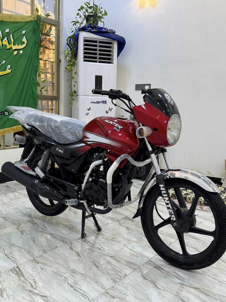 السلام عليكم
للبيع دراجه هيرو (Hero) موديل 2023 الدراجه مكفوله كفاله عامه من كل النواحي وبحاله ممتازه (مال جناي ) 

كل شي شغال والكهربائيات كامله 

نوع دهن المحرك موتل (Motul) 

المكان : كوت مركز المدينه 

للاستفسار ***********
