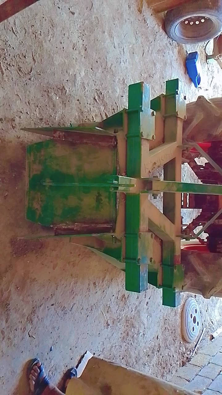 السلام عليكم مرازة مال بيوت بلاستيكية للبيع مكان بابل حمزه الغربي ***********
