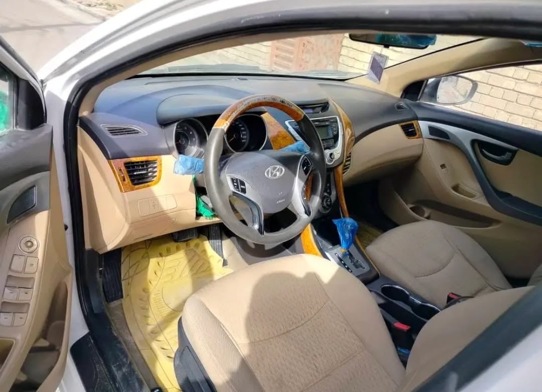 للبيع النتراه 2014 خليجي رقم سليمانيه تحويل مباشر السياره فول مواصفات مكينه 1800 السياره بيها صفحه صبغ السعر 100$ فقط الشراي يتصل *********** العنوان بغداد الامين