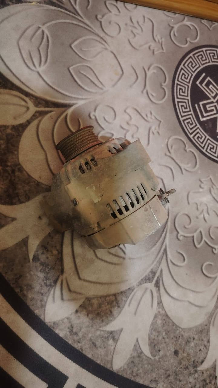 سلام عليكم موجود كير للبيع مع دينمو مع ضفيره مع ثلاجه مع عقل كير 3000مكان ميسان سعر 3ورقات رقم الهاتف ***********
