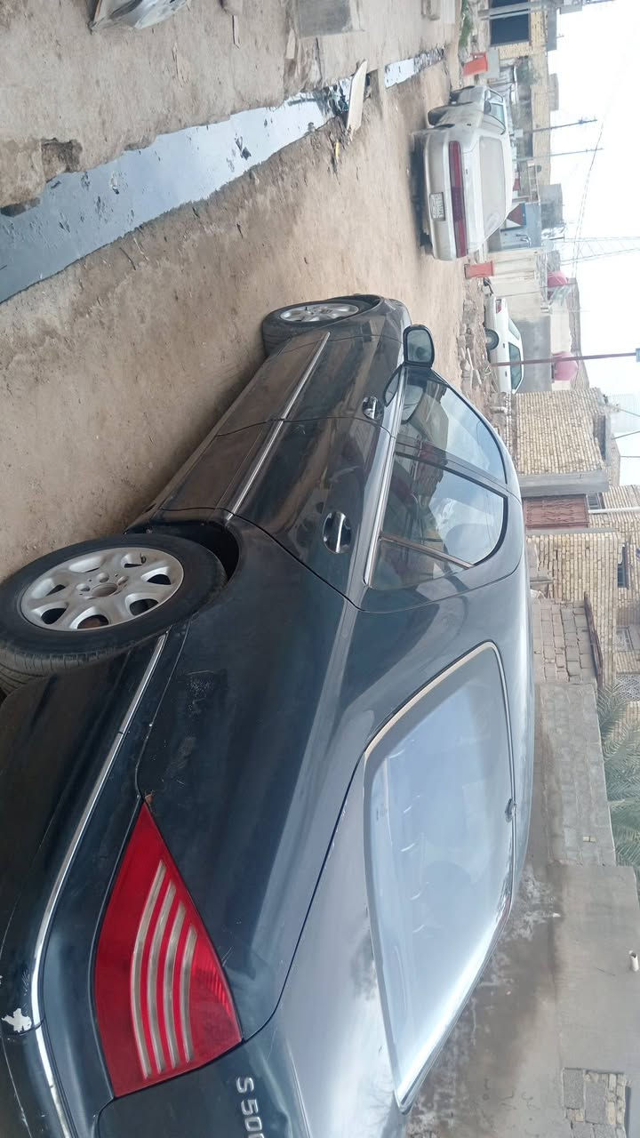 السلام علیکم ادمن عندى مرسيدس غواص 2004 وارد ياباني
فتحه بصمه رقم بغداد ألماني تحويل ثاني يوم
كير محرك مكفول بحاله ممتازه مكفوله من الصبغ والضربه كهربايات كامله نقص فقط كمبريسر فان قوي
تخم تاير جديد واسبير نفس الويل جديد وتاير جديد باتري
 جديد السعر ٩٠ وبيها مجال مراوس بسياره يابني
راس الثور بطه مارك فقط للاستفسار *********** /***********
