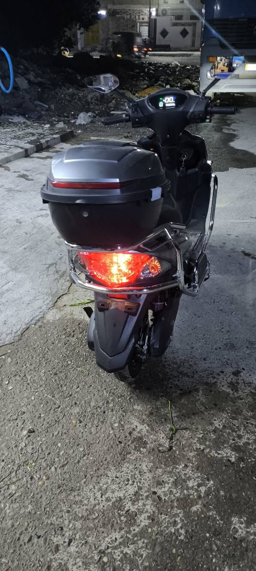 سلام عليكم حبايب دراجه شحن استخدامها شهر واحد 6بطاريات مسطره ليثيوم تمشيك 75كيلو بل شحنه الوحده سرعتها75 دراجة بعدهة جديده اي تفاصيل ع رقم هاذ ***********بي واتساب مكاني بغداد الشعب
