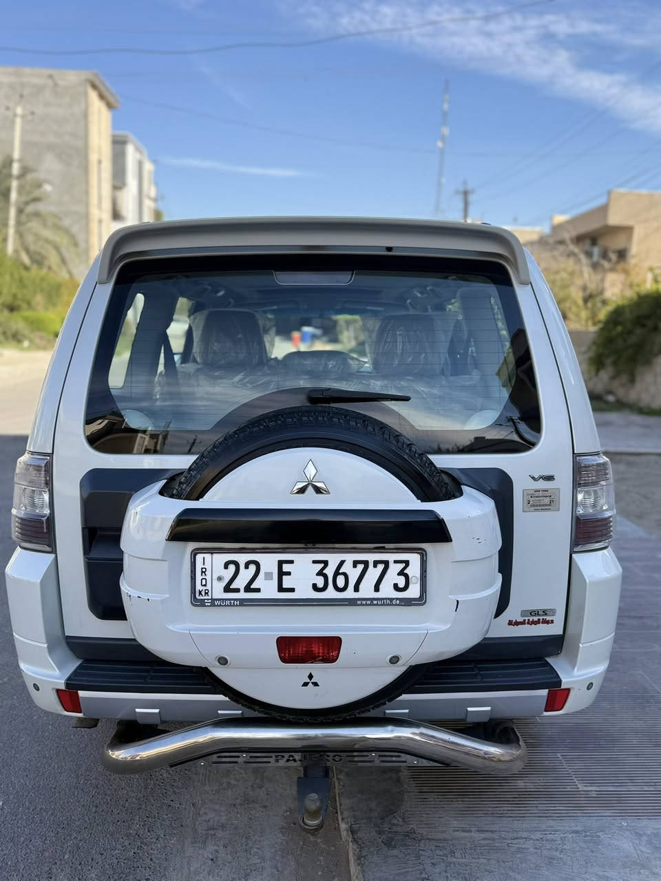 باجيرو موديل 2014 للبيع
فول مواصفات 1/1 خليجي حبتور محرك 3500 المرغوب
فتحة سقف
كشنات جلد + تغليف كشنات جلد ياباني اصلي مع ارضية السيارة
 تحكم كشنات
دمام خلفي
حساسات خلفية 
8 ايرباك
 مرايات شفط
٣ سيستم صوت
+7 راكب
٣+ كشنات قلاب
تحكمات استيرن
السيارة ماشية 152 كيلو حقيقي بيها بارد صغير كلش بالجاملغ الامامي عكس السايق ومبدل بيها دعامية امامية وشباك بدون دواخل 
 رقم اربيل تحويل او وكالة السعر 168 وبي مجال 
المكان بغداد /حي الخضراء ***********
