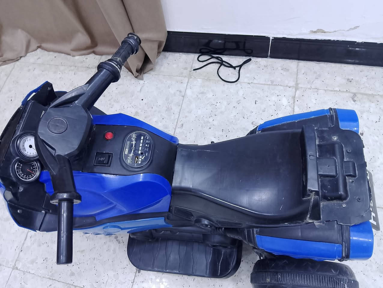 للبيع 
عاطله ابيعه هل موجود
قفله 20
بغداد


**إذا كنت صاحب هذا الإعلان وتريد حذفه لأي سبب، رجاءا أرسل رسالة إلى الدعم الفني**