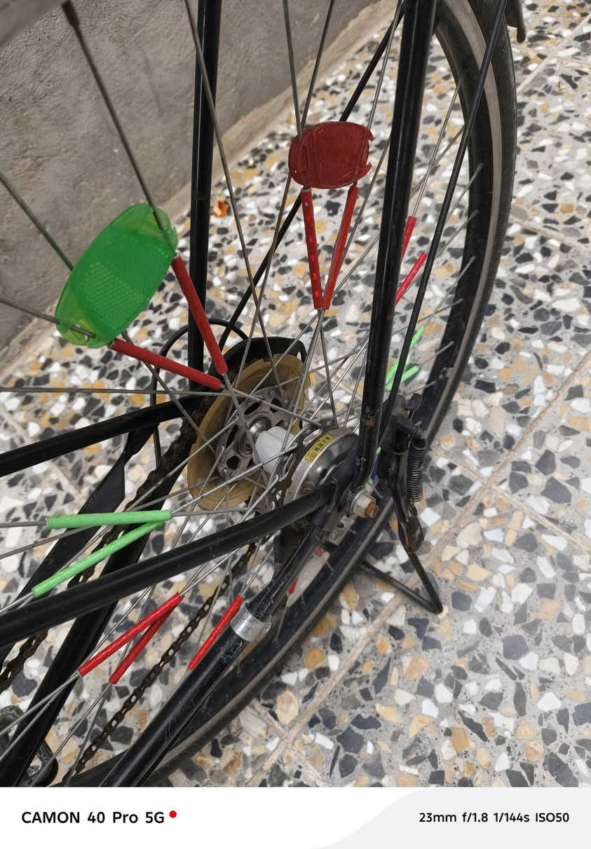 السلام عليكم بايسكل ياباني اصلي حجم ٢٧ مكفول كفاله عامه السعر 140 وبي مجال الرقم ***********
