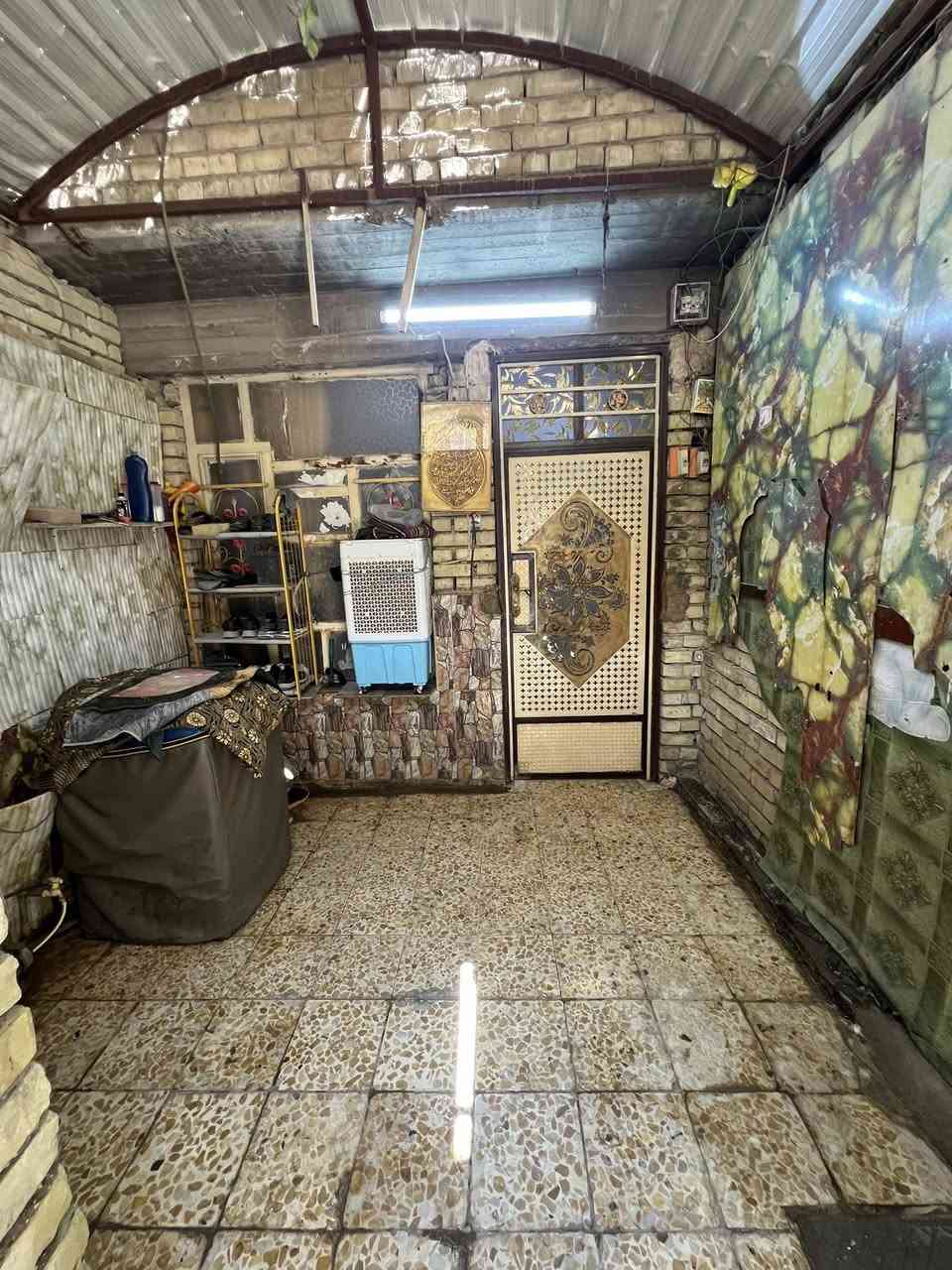 دار للبيع في الشعب نهاية الفورتات قرب مستشفى الزهراء الاهلي 
طابو صرف السعر 125 وبي مجال 
الاستفسار علئ رقم ***********

