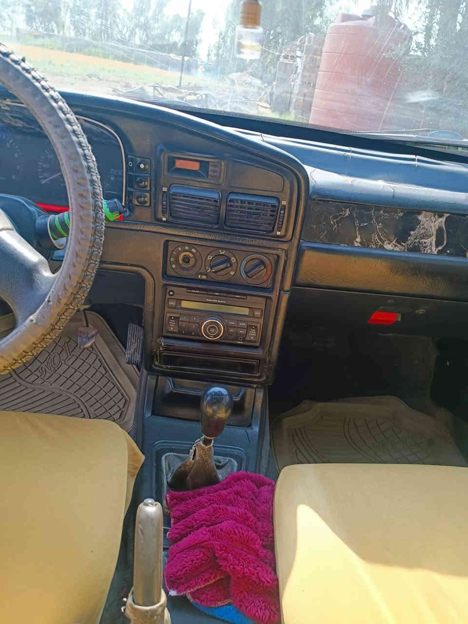 سوناتا وان ١٩٩٤
كير عادي رقم انبار  انكليزي بإسمنا
 جاهزة محرك و كهربائيات و صدر 
 ترايك للبصرة بدون اي مشاكل .
اقتصادية بصرف الوقود بشكل مو طبيعي و الجناي يعرفها...جاهزة من كل النواحي فقط التبريد نقصها و الخارج شوية تعبان مصبوغ 
السعر ٢٨ ورقة و بيها مجال بسيط 
مكاني بابل الاسكندرية
رقمي ***********
