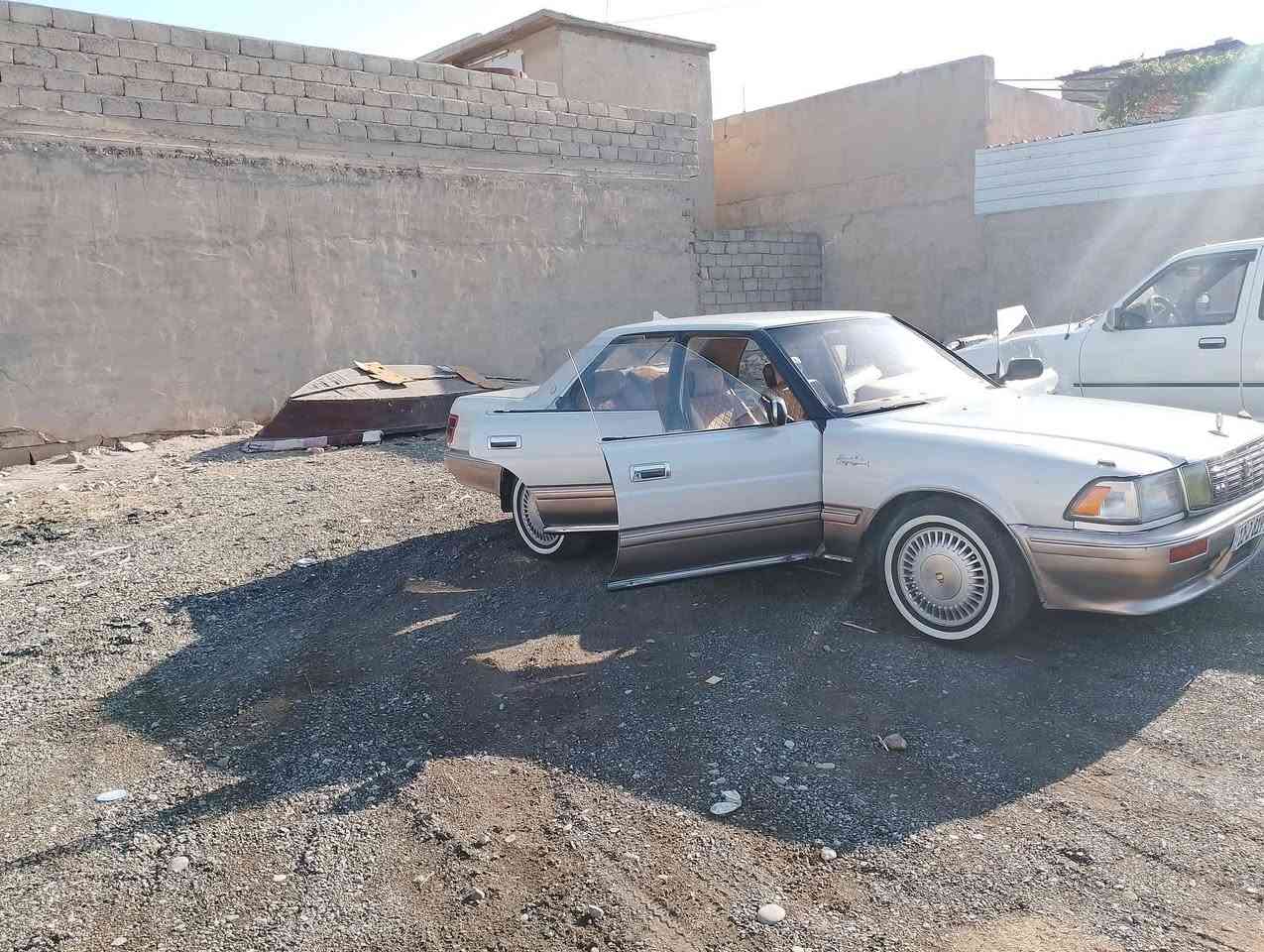 للبيع سياره هارتوب مودل 91 شرط كير محرك صدر جديد دبل جديد  رقم جديد  نينوى  الماني  شرط تحويل  رقم هاتف*********** الموقع الموصل
