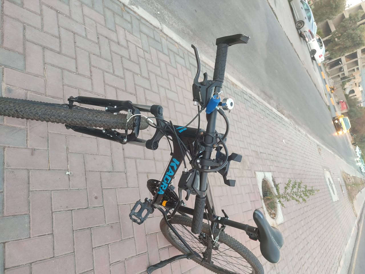 بايسكل KARRA سبورت جبلي
✅ نظيف جدًا، صارلي شهرين من أخذته فقط.
✅ إطار ألمنيوم 6061 خفيف.
✅ دبل أمامي مريح.
✅ بريكات قوية جدًا.
✅ كير أمامي شيمانو 3 سرعات، والخلفي 7 سرعات (الخلفي مو شيمانو لأنه انكسر أثناء الشحن وتم تبديله).
✅ وقّافية (ستاند) ثابتة وقوية.وكلش حلو
🔹 العيب الوحيد: شخط بسيط بهيكل البايسكل و المقعد
🎁 هدية: ستاند موبايل + قفل.
💰 السعر: 350 ألف دينار وقابل للتفاوض بالمعقول.
📞 للتواصل واتساب أو اتصال: ***********
رجاءً، شراي تواصل موشراي لاتعبني
