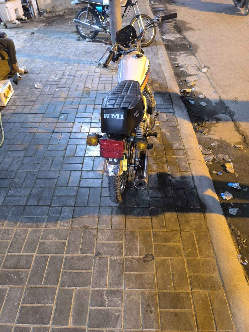للبيع شلامجه وراق سكنر موديل 25 سعر 650 وبيهه مجال مكان كربلاء رقمي ***********

