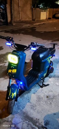 دراجه شحن R8 الدراجه جديده. قعل چوكر مزود نضام بك  اشارات لايت  بطاريا...